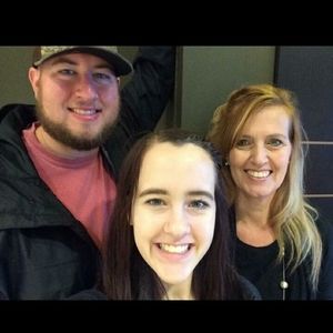 Meet your Posher, Leah ann